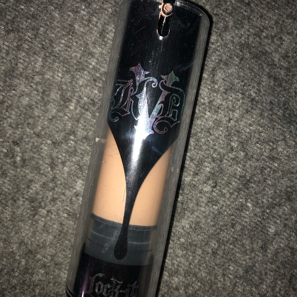 KatVonD LockIt foundation